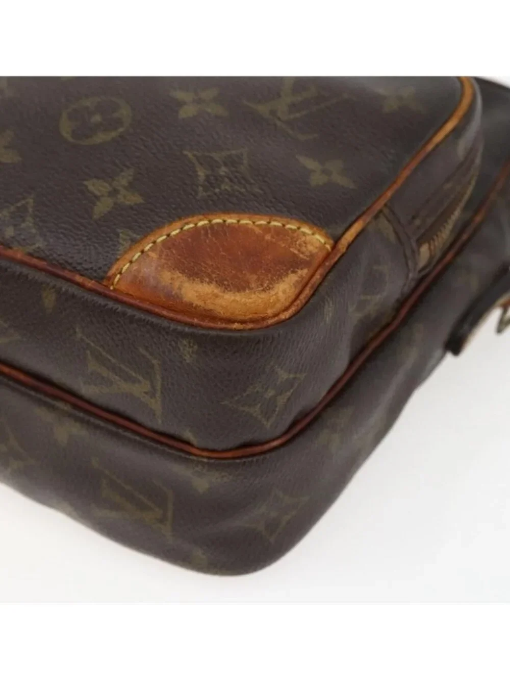 Louis Vuitton pre owned